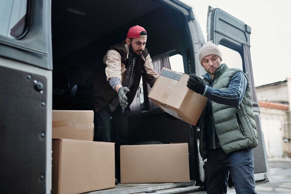 Local moving service with professional movers